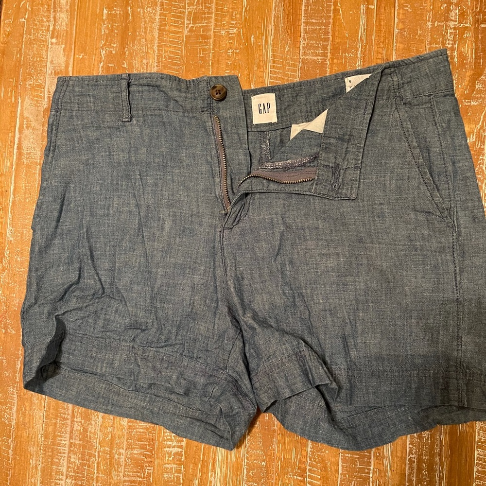Gap chambray shorts